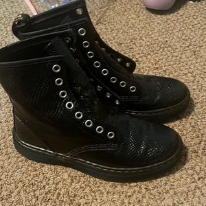 DocMarten boots- US 6W- UK 4W- Rattlesnake print-1 inch platform